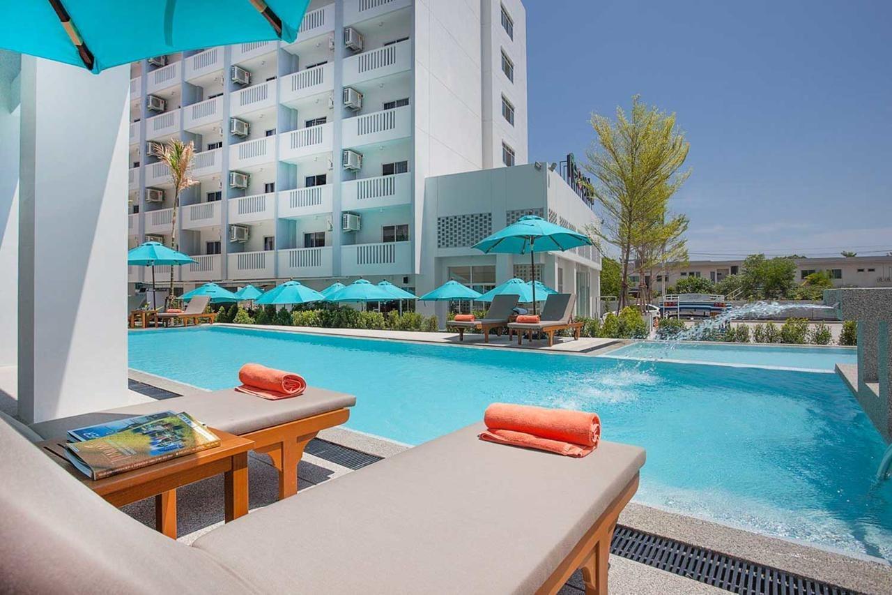 Recenta Suite Phuket Suanluang Buitenkant foto