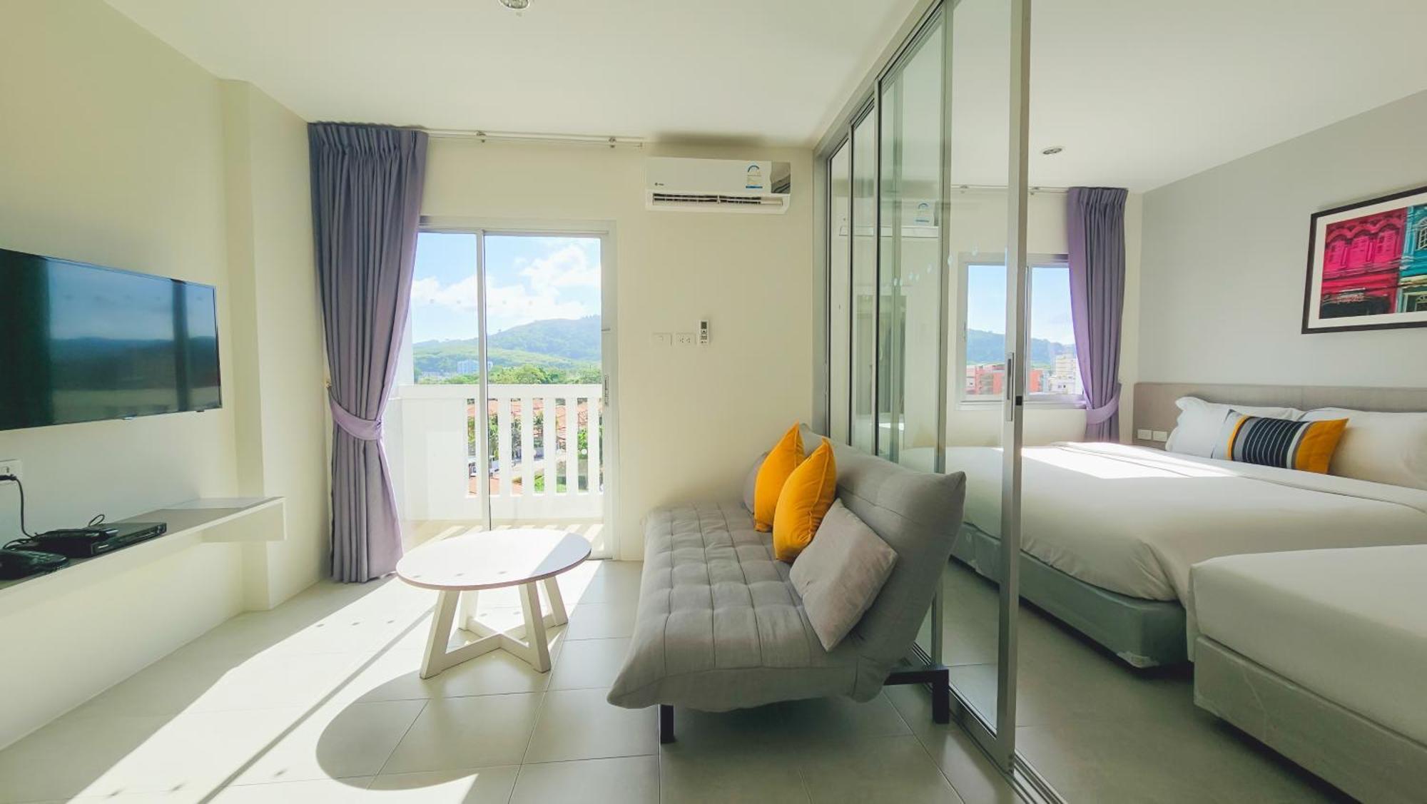 Recenta Suite Phuket Suanluang Buitenkant foto
