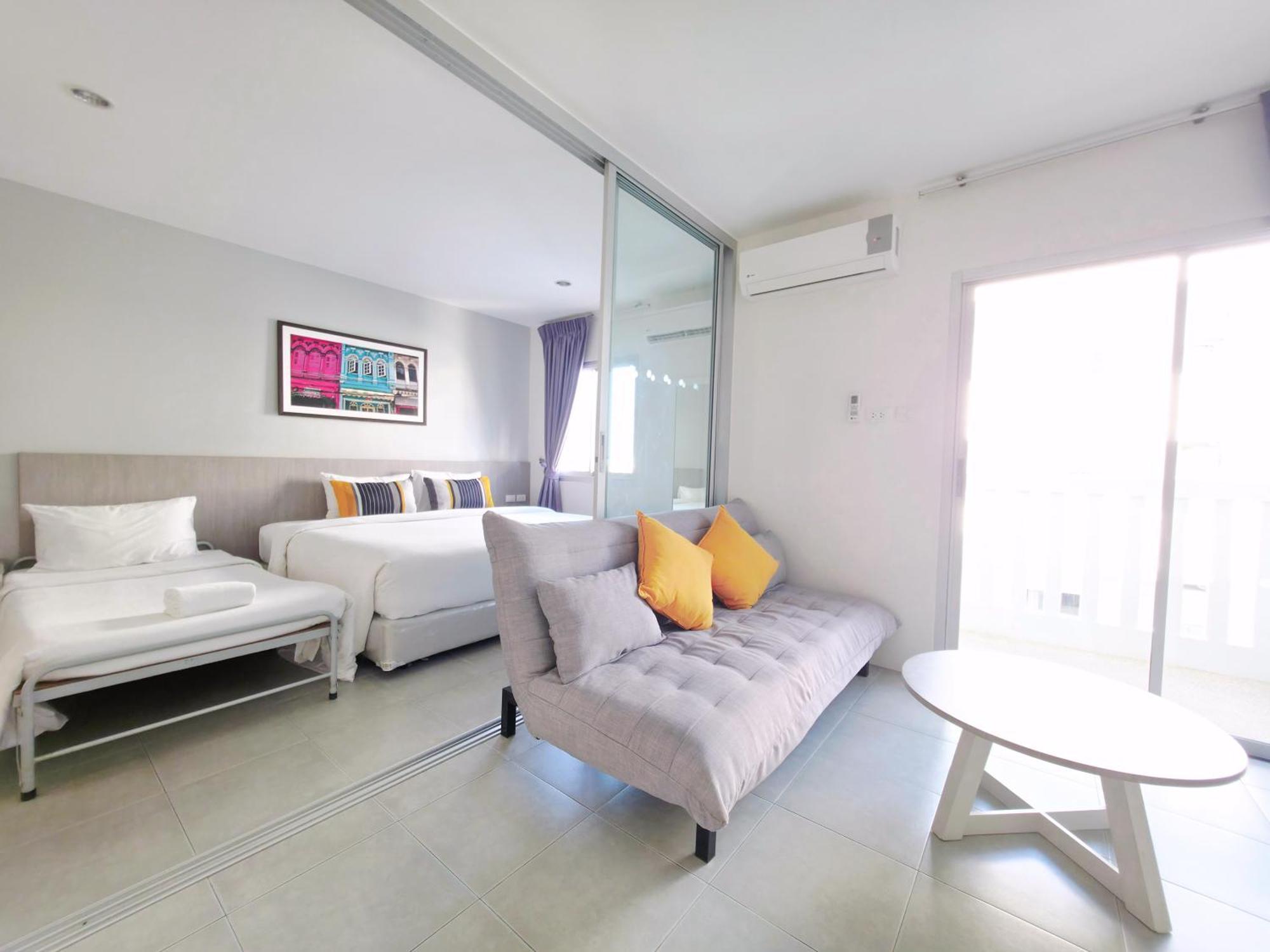 Recenta Suite Phuket Suanluang Buitenkant foto