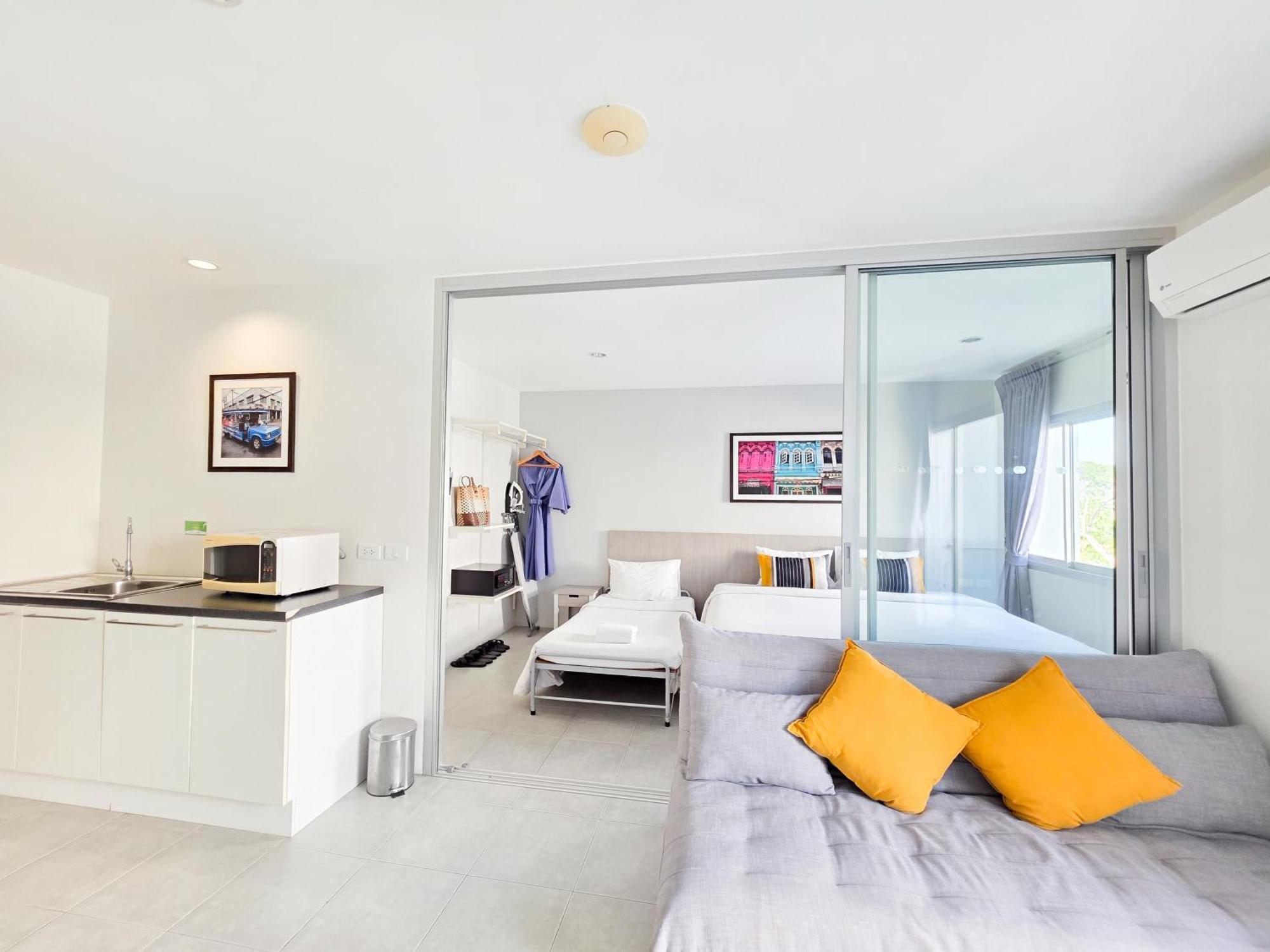 Recenta Suite Phuket Suanluang Buitenkant foto