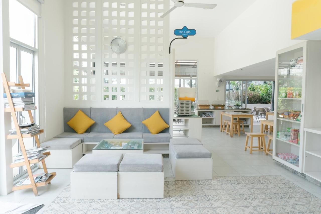 Recenta Suite Phuket Suanluang Buitenkant foto